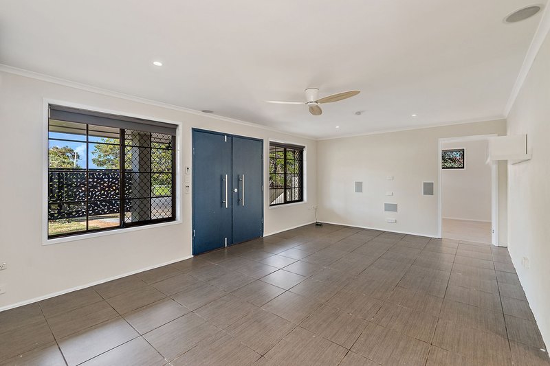 Photo - 376 Birkdale Road, Wellington Point QLD 4160 - Image 2