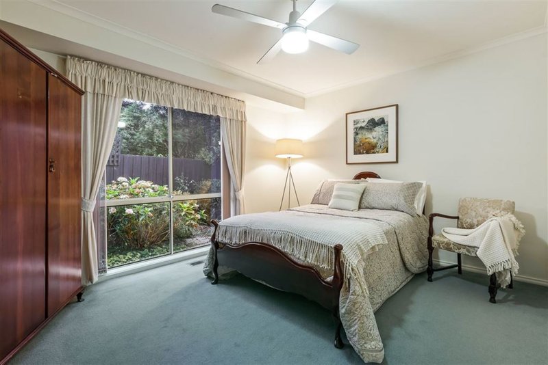 Photo - 3/76 Burwood Highway, Burwood East VIC 3151 - Image 5