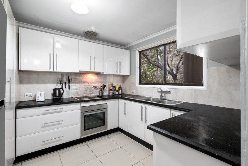 Photo - 3/76 Parliament Road, Macquarie Fields NSW 2564 - Image 3