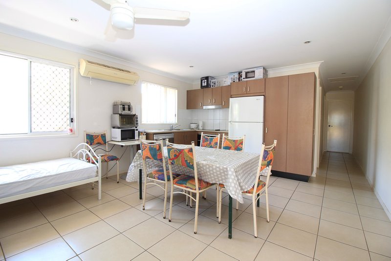 Photo - 37/6 Sullivan Street, Emerald QLD 4720 - Image 4