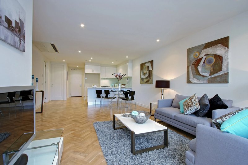 Photo - 3/765-767 Doncaster Road, Doncaster VIC 3108 - Image 6