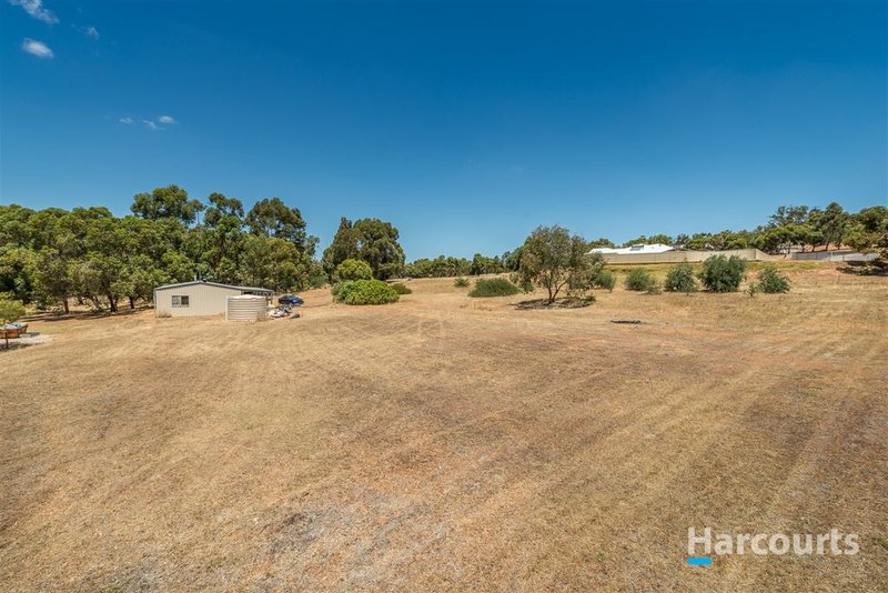 Photo - 377 Ashmere Drive, Bullsbrook WA 6084 - Image 8