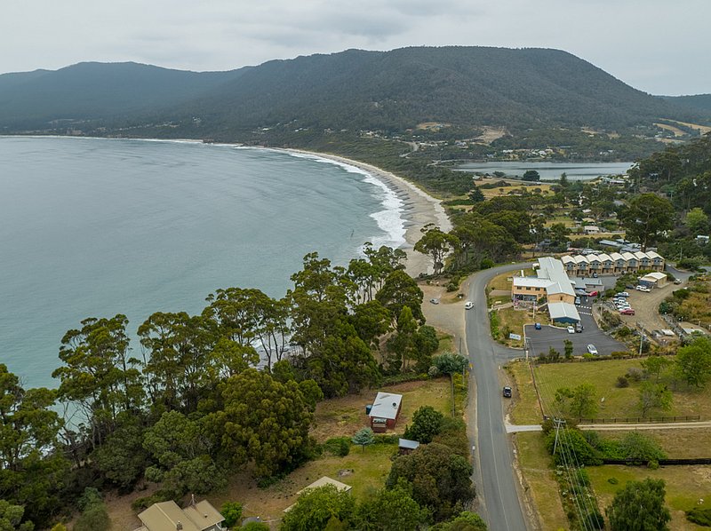 Photo - 377 Pirates Bay Drive, Eaglehawk Neck TAS 7179 - Image 2