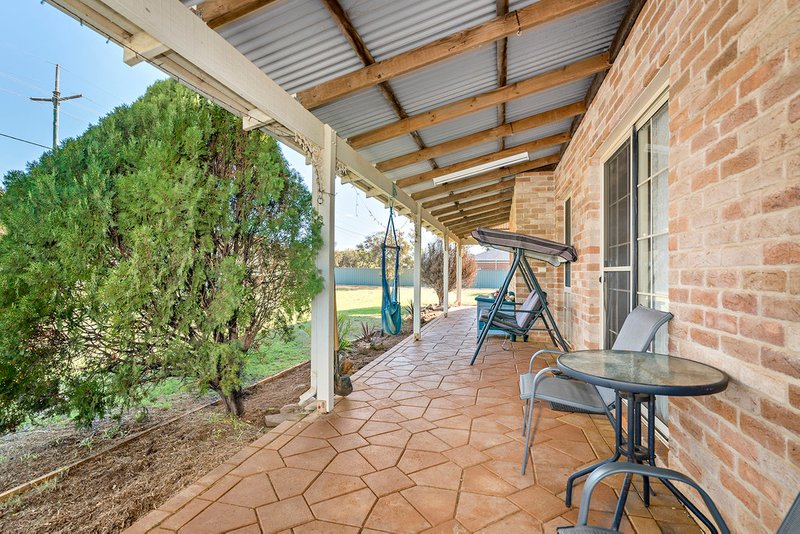 Photo - 377 Place Road, Woorree WA 6530 - Image 4