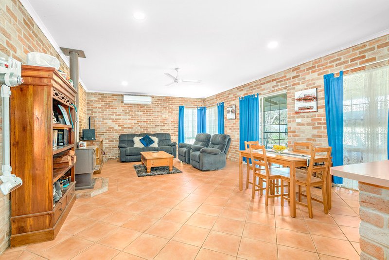 Photo - 377 Place Road, Woorree WA 6530 - Image 8