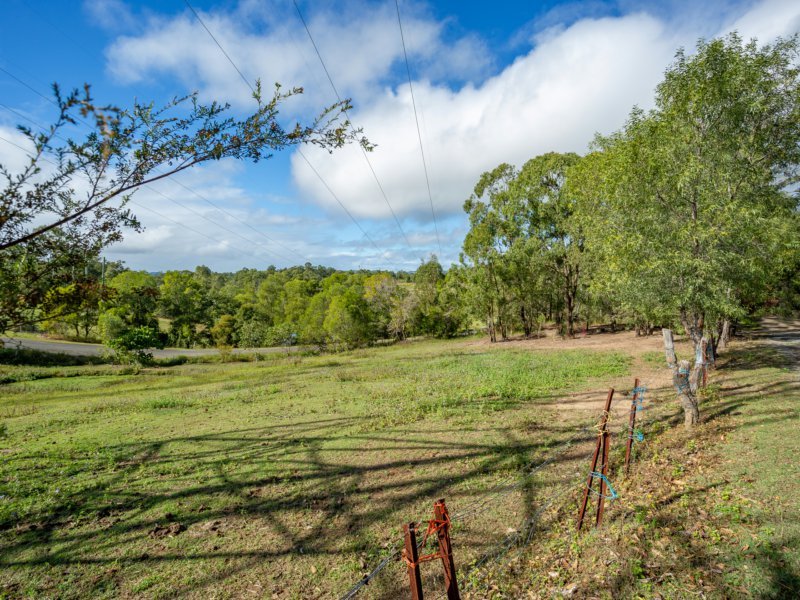 Photo - 377 Worongary Road, Tallai QLD 4213 - Image 16