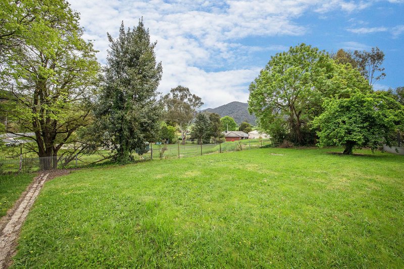 Photo - 3779 Omeo Highway, Eskdale VIC 3701 - Image 3