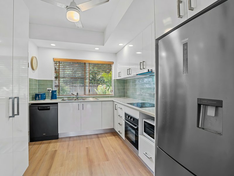 Photo - 3/78-80 Cunningham Street, Yorkeys Knob QLD 4878 - Image 5
