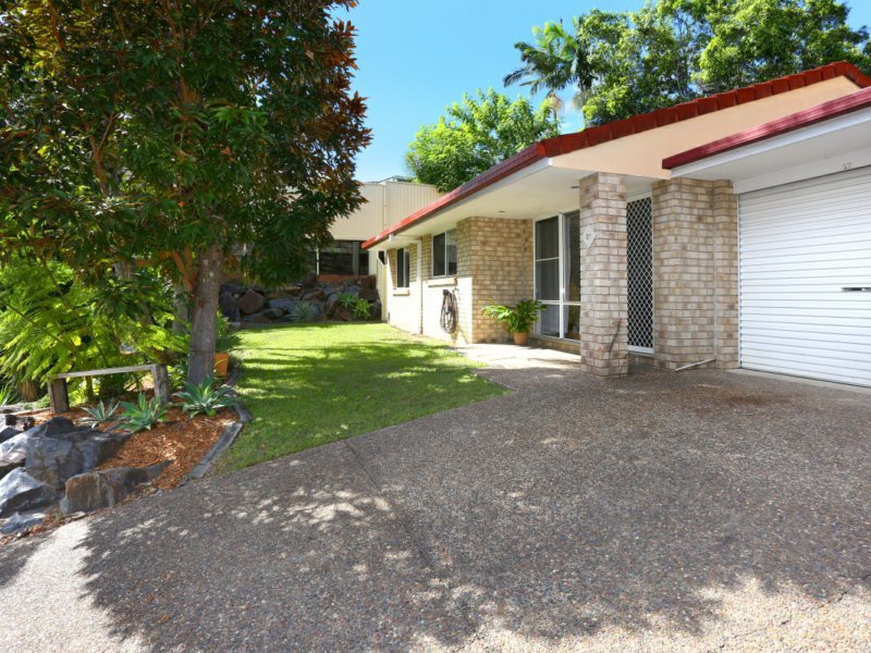 Photo - 37/8 Gooding Drive, Merrimac QLD 4226 - Image 2