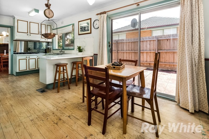 Photo - 378 Highbury Road, Mount Waverley VIC 3149 - Image 3