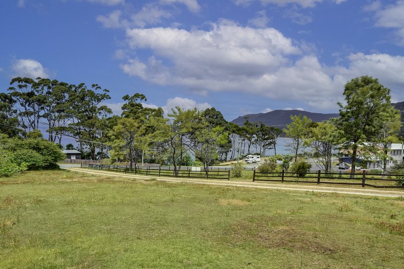 Photo - 378 Pirates Bay Drive, Eaglehawk Neck TAS 7179 - Image 3