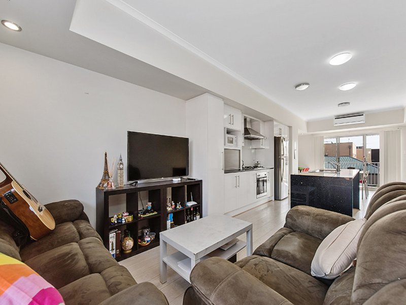 Photo - 3/78 The Strand , Mawson Lakes SA 5095 - Image 5