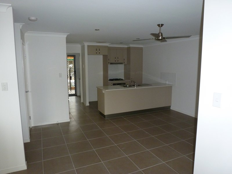 Photo - 37/86 Carselgrove Ave , Fitzgibbon QLD 4018 - Image 5