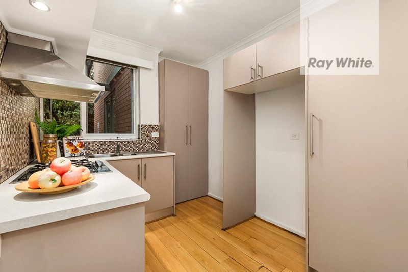 Photo - 3/799 Burwood Road, Hawthorn East VIC 3123 - Image 4