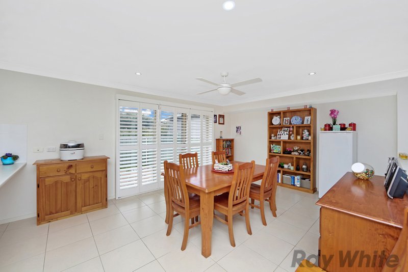 Photo - 37a Michele Avenue, Noraville NSW 2263 - Image 3