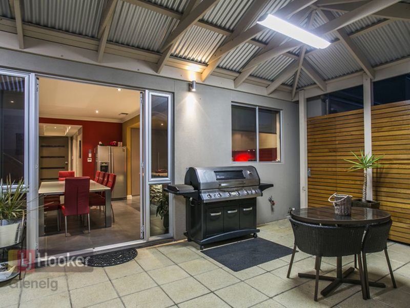 Photo - 37A Scarborough Street, Somerton Park SA 5044 - Image 10