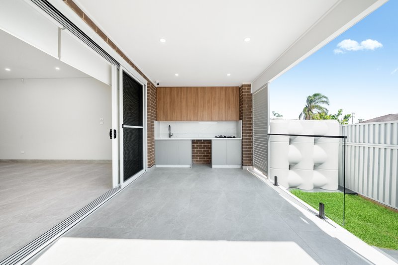 Photo - 37B Dawson Street, Fairfield Heights NSW 2165 - Image 8