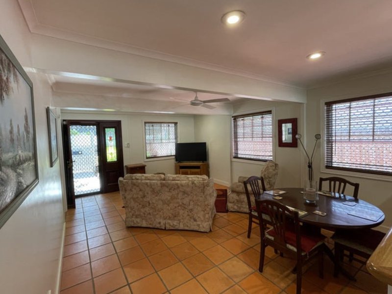 Photo - 37b Salstone Street, Kangaroo Point QLD 4169 - Image 4