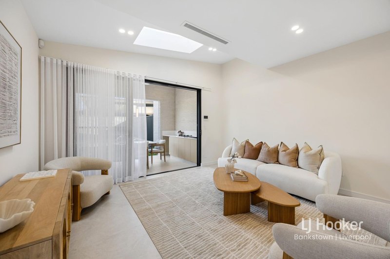 Photo - 37C Longstaff Avenue, Chipping Norton NSW 2170 - Image 5