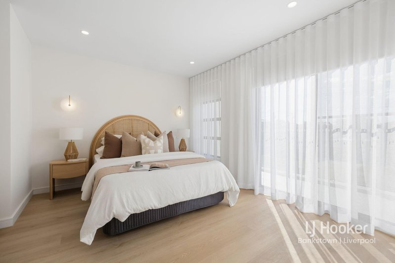 Photo - 37C Longstaff Avenue, Chipping Norton NSW 2170 - Image 11