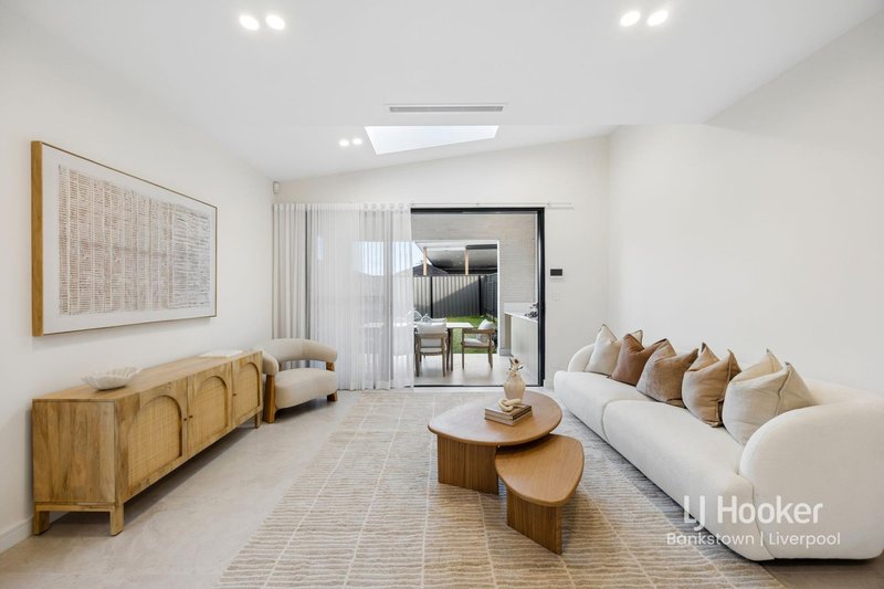 Photo - 37C Longstaff Avenue, Chipping Norton NSW 2170 - Image 13