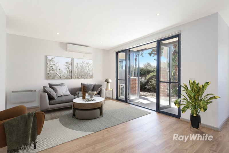 Photo - 3/8-10 Browns Road, Clayton VIC 3168 - Image 2