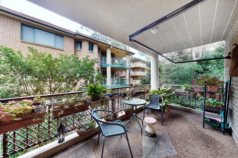 Photo - 3/8-10 Mowle Street, Westmead NSW 2145 - Image 11