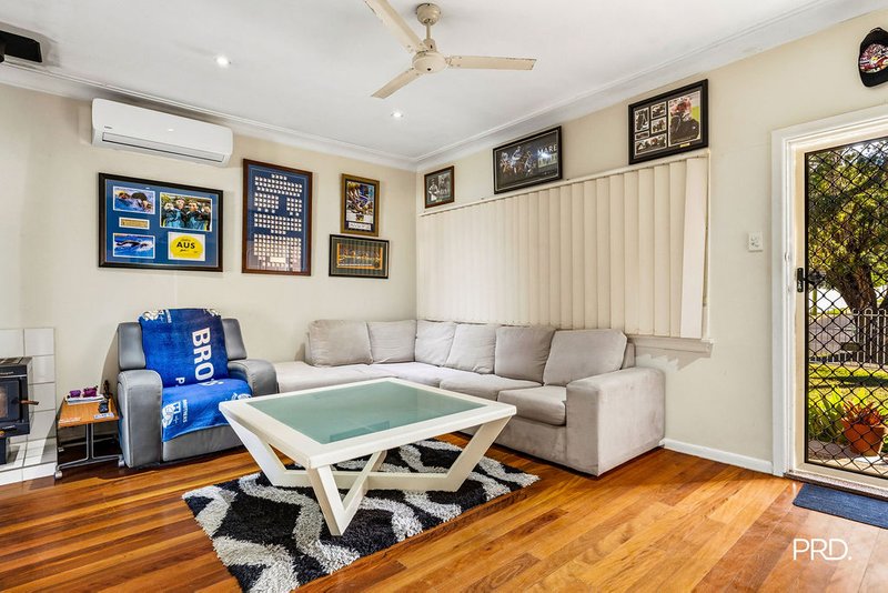 Photo - 38 & 38A College Street, Cambridge Park NSW 2747 - Image 3
