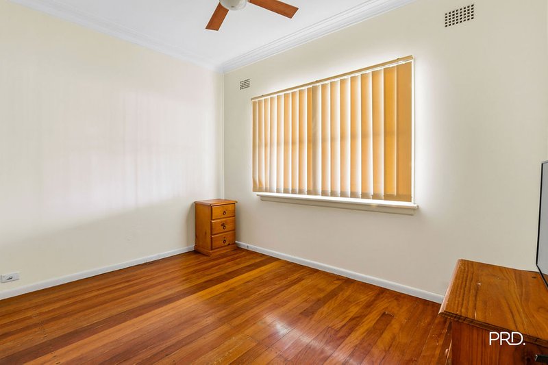 Photo - 38 & 38A College Street, Cambridge Park NSW 2747 - Image 9