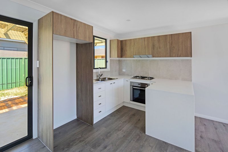 Photo - 38 & 38A College Street, Cambridge Park NSW 2747 - Image 17