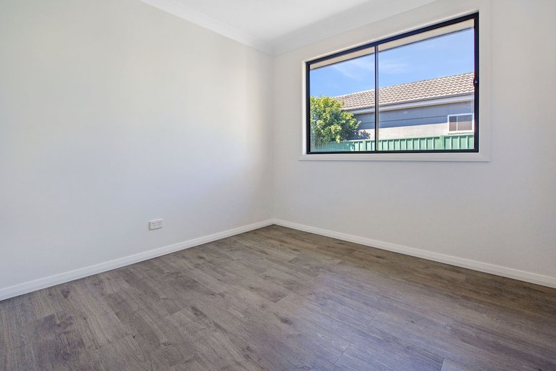 Photo - 38 & 38A College Street, Cambridge Park NSW 2747 - Image 18
