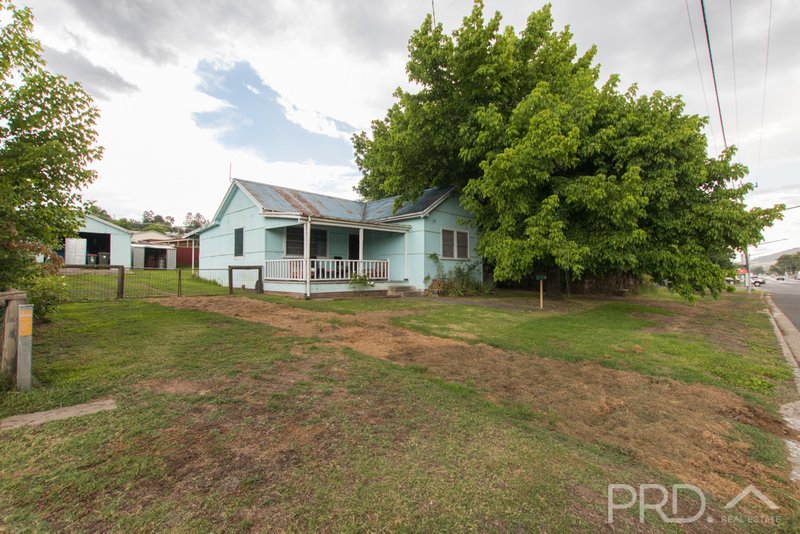 Photo - 38 & 40 Adelong Road, Tumut NSW 2720 - Image 3