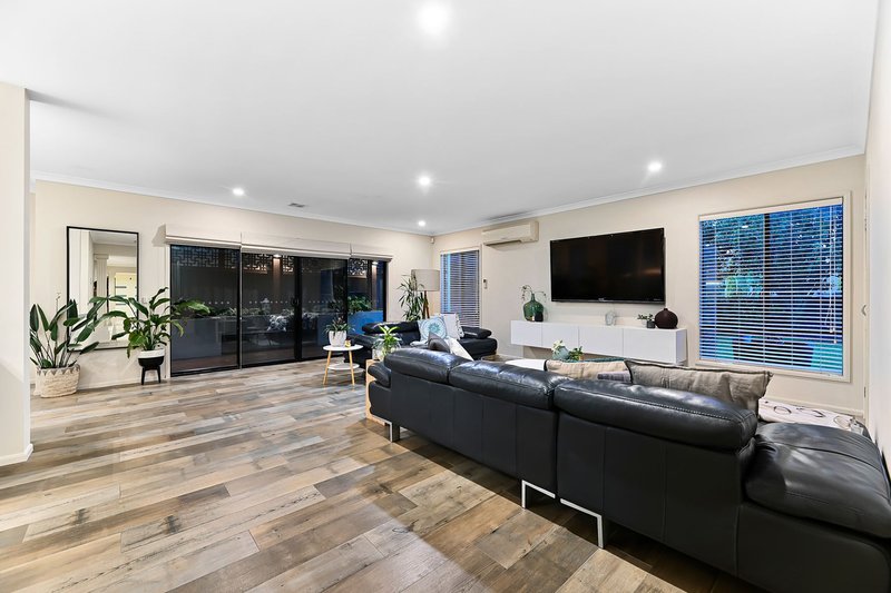 Photo - 38-40 Albert Park Way, Keysborough VIC 3173 - Image 5