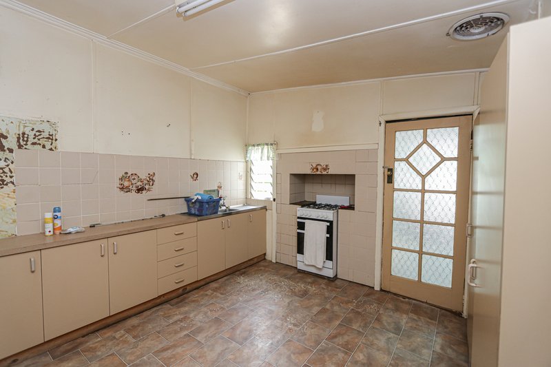 Photo - 38-40 Carter Street, Wyalong NSW 2671 - Image 6