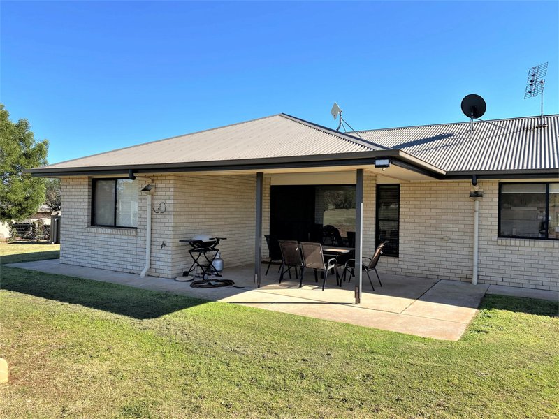 Photo - 38-40 Lorikeet Circuit, Kingaroy QLD 4610 - Image 16