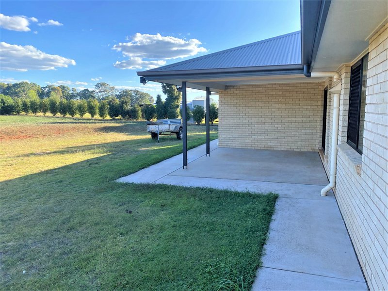 Photo - 38-40 Lorikeet Circuit, Kingaroy QLD 4610 - Image 13