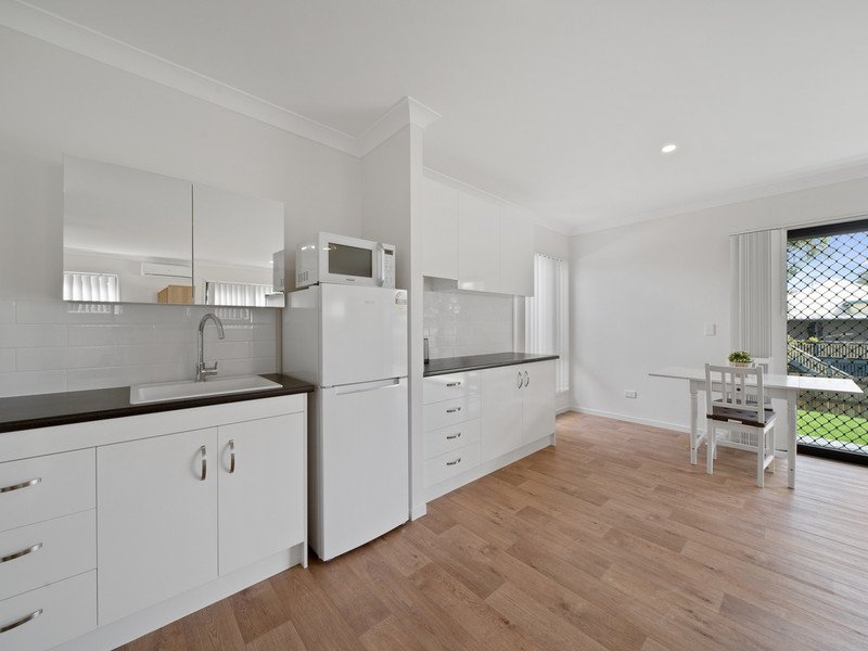 Photo - 38 & 40 Queensport Road, Murarrie QLD 4172 - Image 4