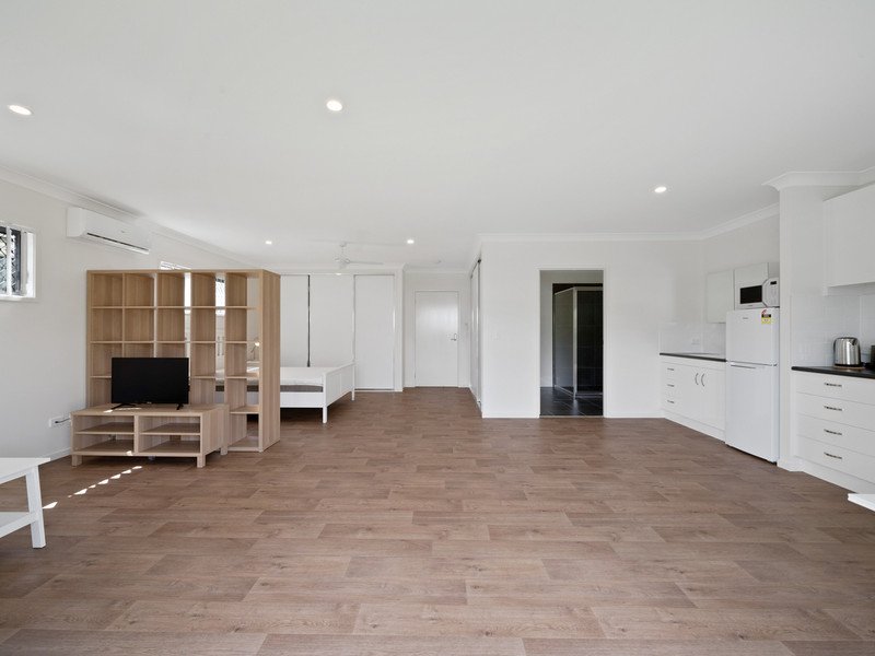 Photo - 38 & 40 Queensport Road, Murarrie QLD 4172 - Image 6