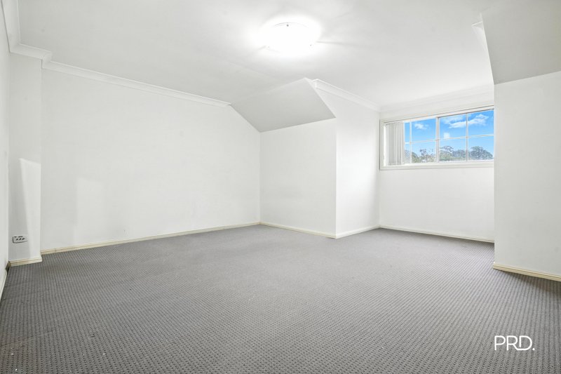 Photo - 3/8-9 Ferguson Road, Springwood NSW 2777 - Image 2