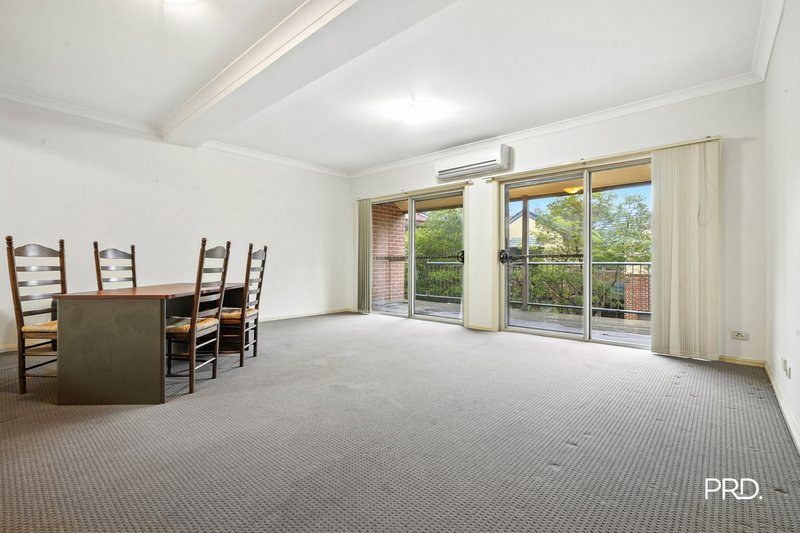 Photo - 3/8-9 Ferguson Road, Springwood NSW 2777 - Image 4