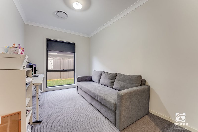 Photo - 38 Allison Circuit, Oran Park NSW 2570 - Image 4