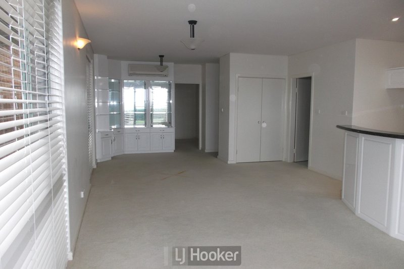 Photo - 3/8 Ambrose Street, Carey Bay NSW 2283 - Image 4