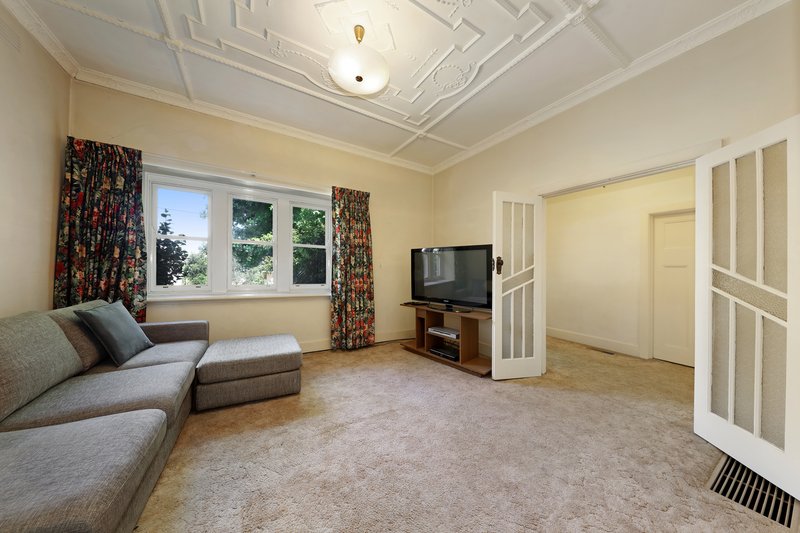 Photo - 38 Amelia Street, Mckinnon VIC 3204 - Image 2