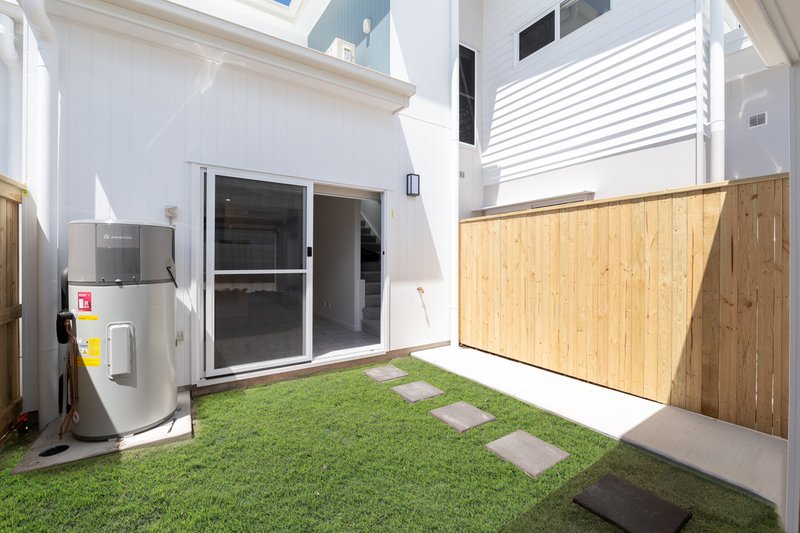 Photo - 38 Anglesea Crescent, Nirimba QLD 4551 - Image 2