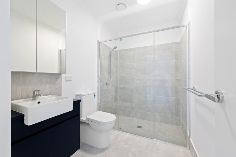 Photo - 38 Anglesea Crescent, Nirimba QLD 4551 - Image 4