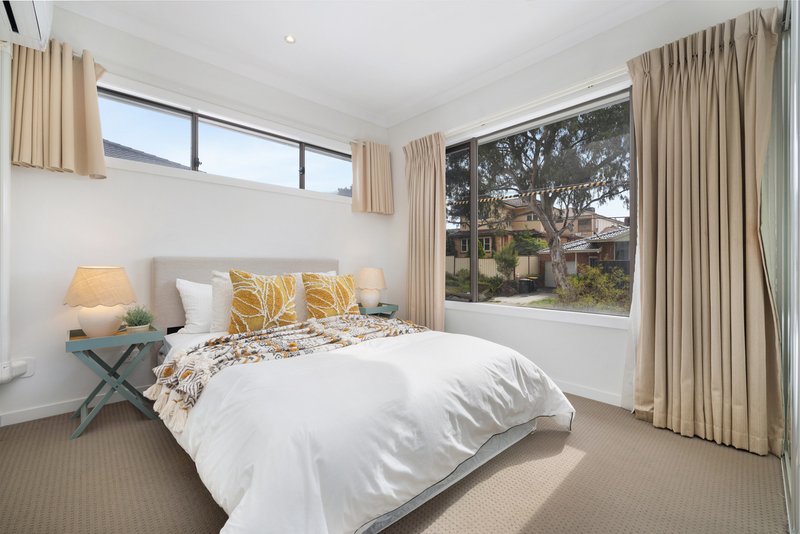 Photo - 38 Angus Drive, Glen Waverley VIC 3150 - Image 10