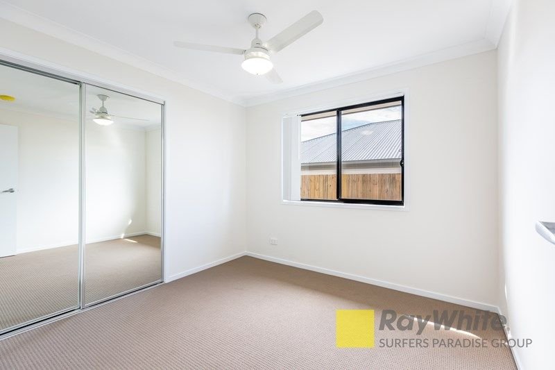 Photo - 38 Anne Street, Park Ridge QLD 4125 - Image 13