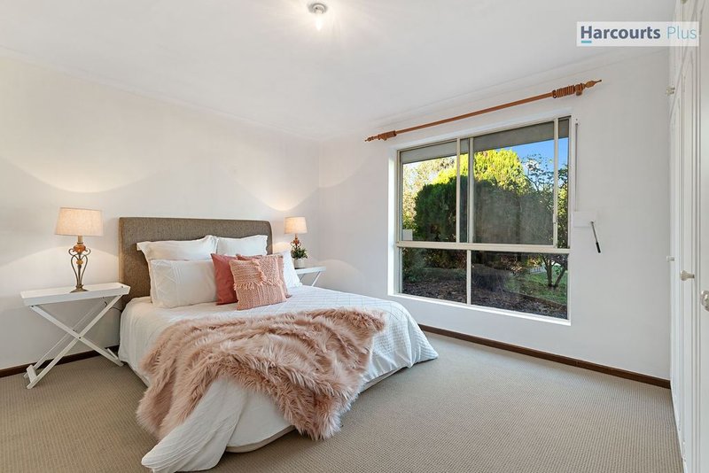 Photo - 38 Apollo Drive, Hallett Cove SA 5158 - Image 6