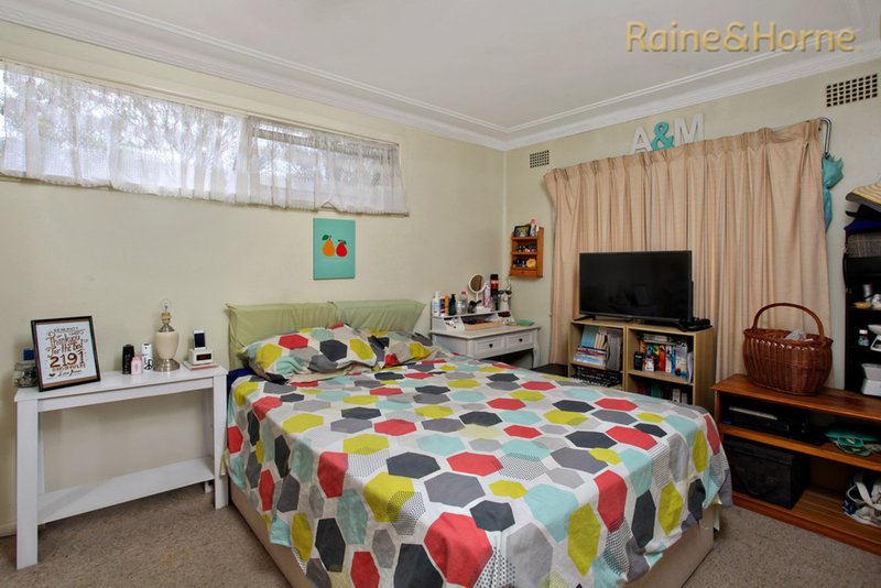 Photo - 38 Arakoon Avenue, Penrith NSW 2750 - Image 3