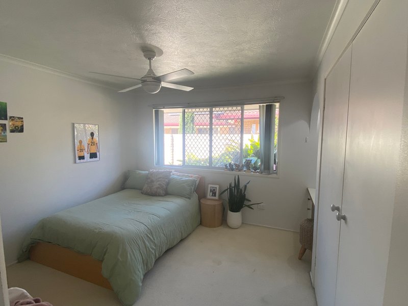 Photo - 38 Arcadia Drive, Mermaid Waters QLD 4218 - Image 10